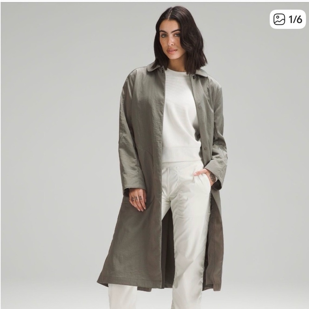 NWOT Lulu Lemon Long Lightweight Women's Trench Coat Size 4 - Sage Green